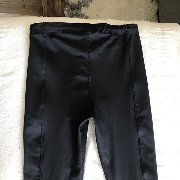 Lorna Jane high waisted 7/8 leggings - Picture 6 of 7